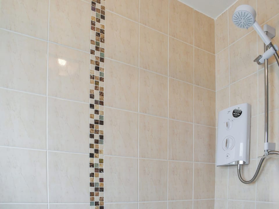 Bathroom | Llys Llewellyn, Kinmel Bay, near Rhyl