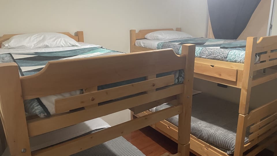 Basic Shared Dormitory | Laptop workspace