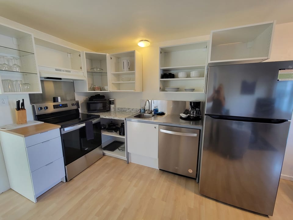 Apt 1 Upper View:  Hood River Suites Extended Stay Downtown | Private kitchen | Full-size fridge, microwave, oven, stovetop