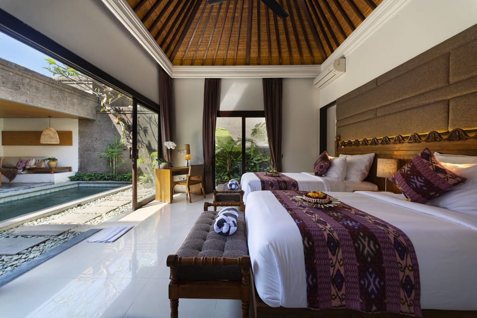 One-Bedroom Villa with Private Pool - Twin Bed | Minibar, desk, laptop workspace, free WiFi