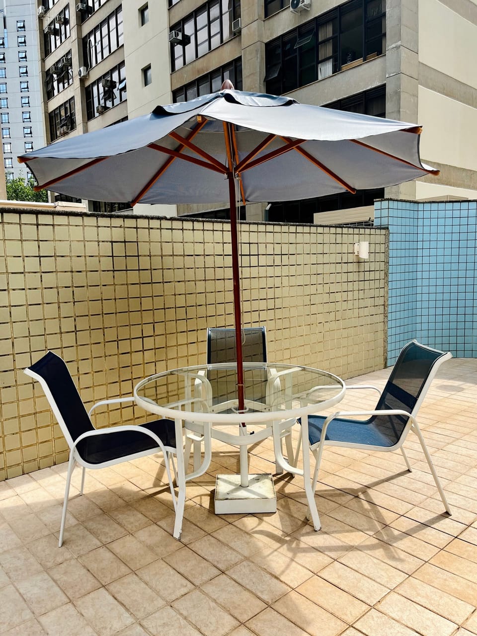 Apartment | Outdoor dining