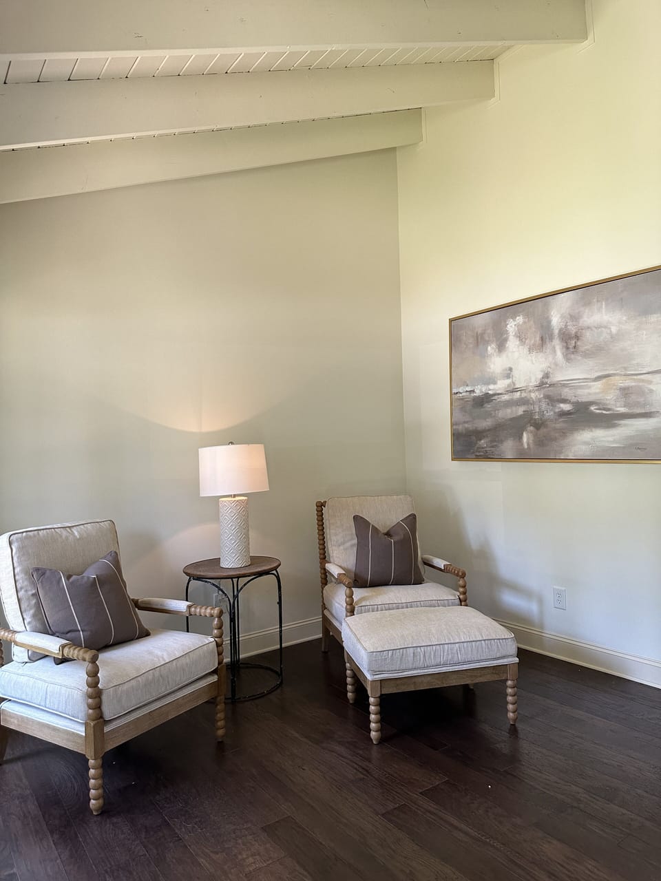 quiet sitting area at the front of the house 