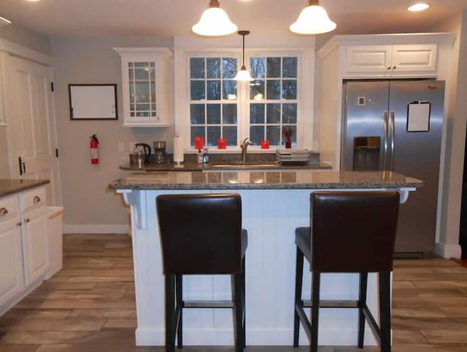 Breakfast bar