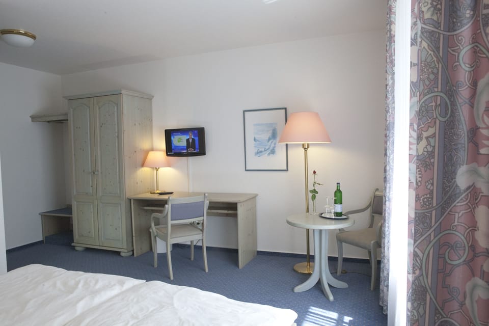 Basic Double Room | Desk, free WiFi