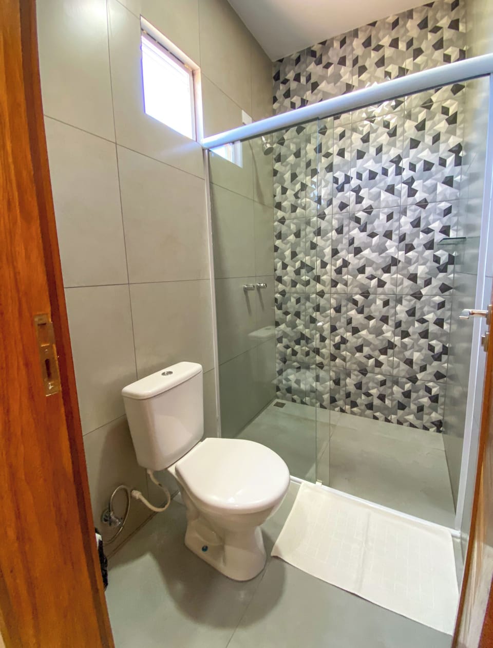 Superior Double Room | Bathroom | Shower, towels, soap, toilet paper