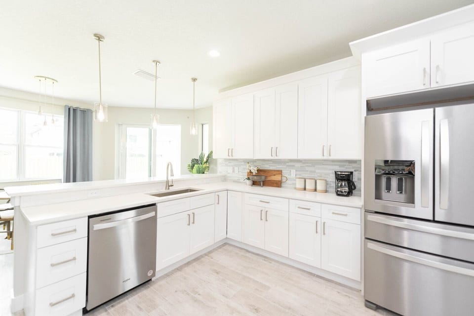 Fully equipped kitchen with everything you need