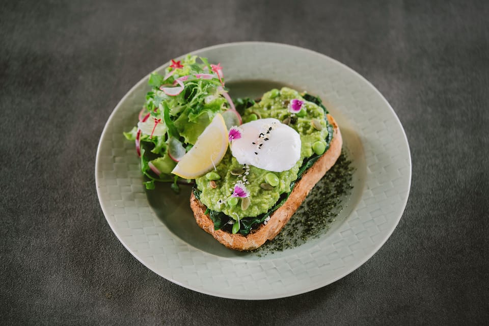 Free daily cooked-to-order breakfast