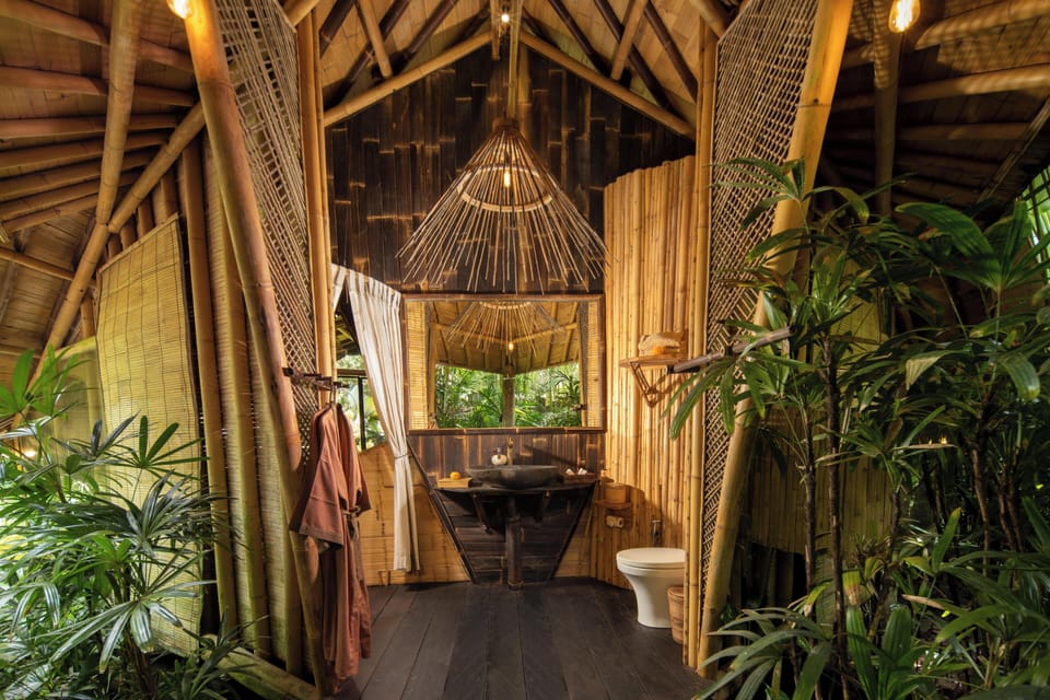Hideout Falcon | Bathroom | Shower, rainfall showerhead, free toiletries, soap
