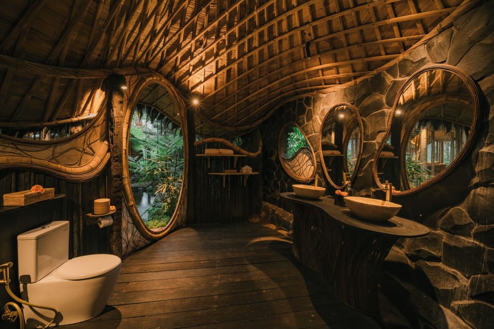 Hideout Flow | Bathroom | Shower, rainfall showerhead, free toiletries, soap