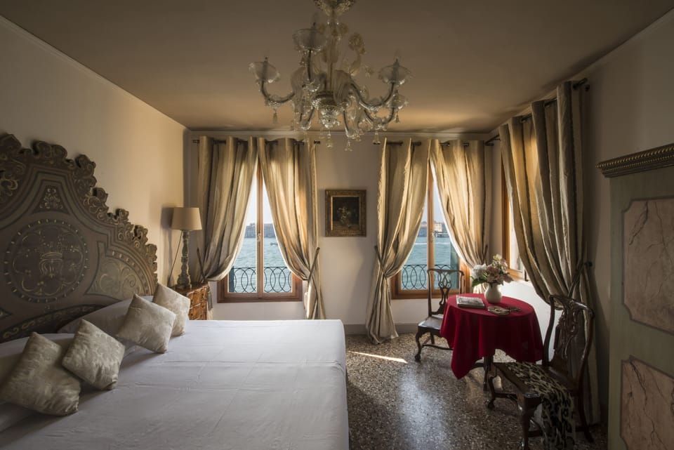 Junior Suite, Private Bathroom, Canal View | Minibar, in-room safe, soundproofing, free WiFi