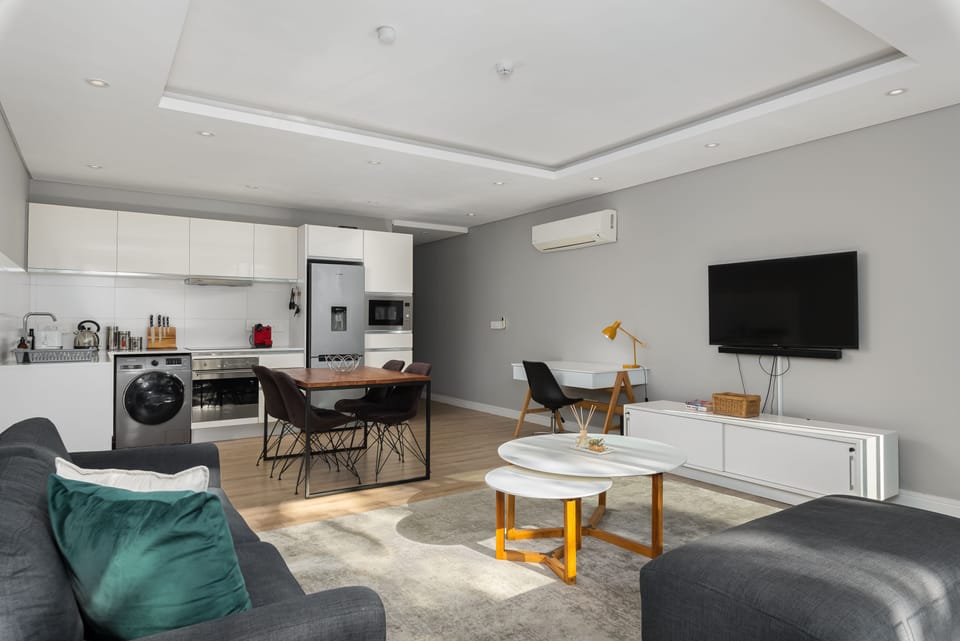 Classic Apartment | Living area | Flat-screen TV, streaming services