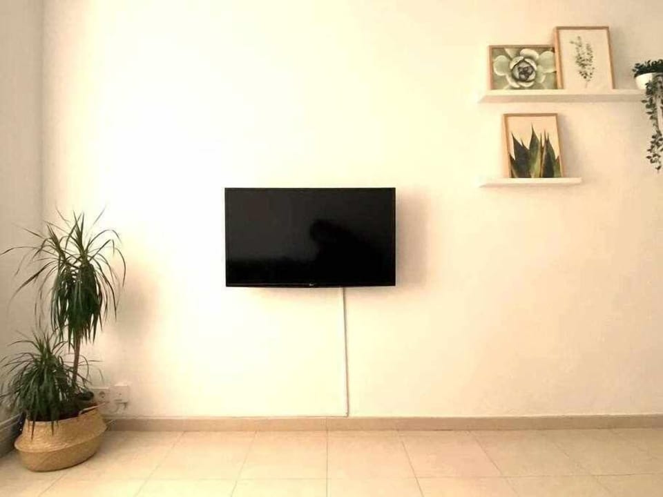 TV and multimedia,Living room