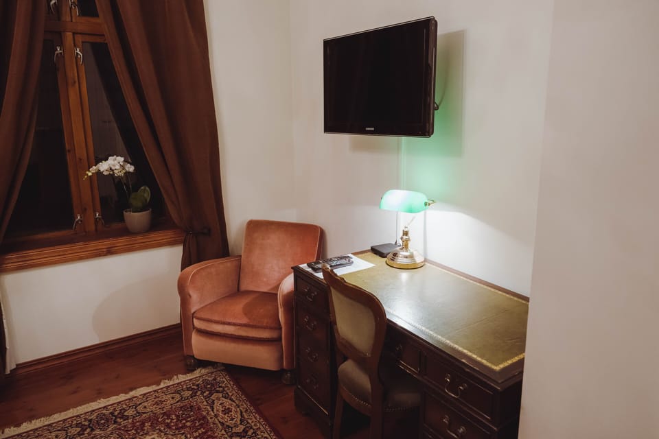 Deluxe Double Room | Premium bedding, individually decorated, individually furnished, desk