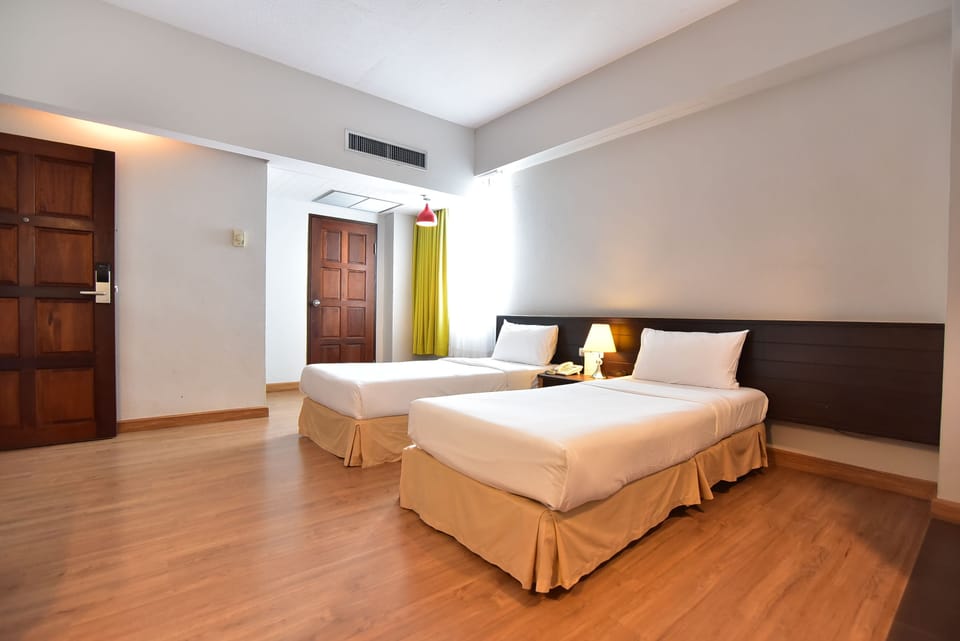 Deluxe Double Room | Minibar, desk, laptop workspace, rollaway beds (surcharge)