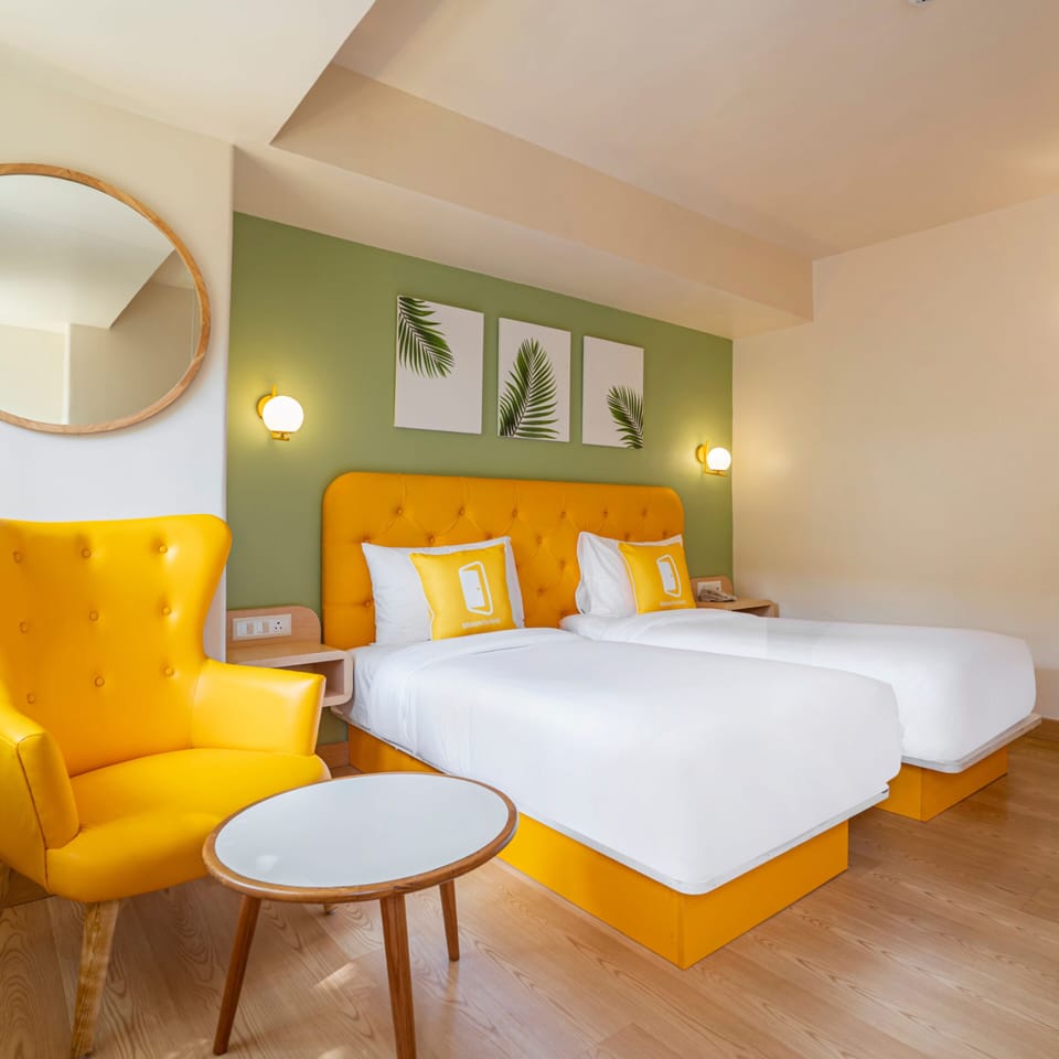 Standard Twin Room | Desk, free WiFi