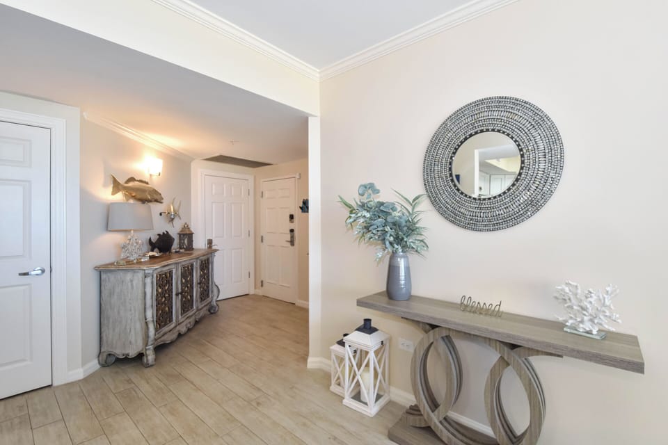 Silver Shells St. Croix 306 - Entry Way