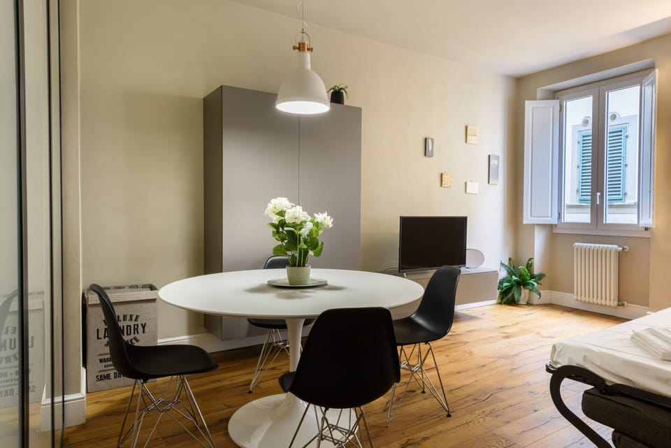 Comfort Apartment | Living area | 40-inch flat-screen TV with digital channels, TV