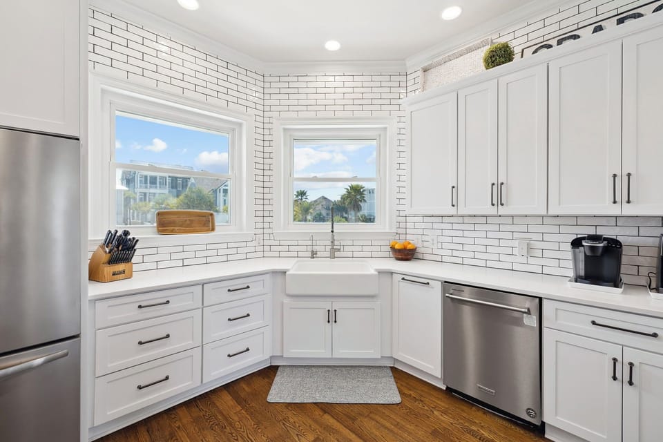 Fully Equipped Gourmet Chef's Kitchen