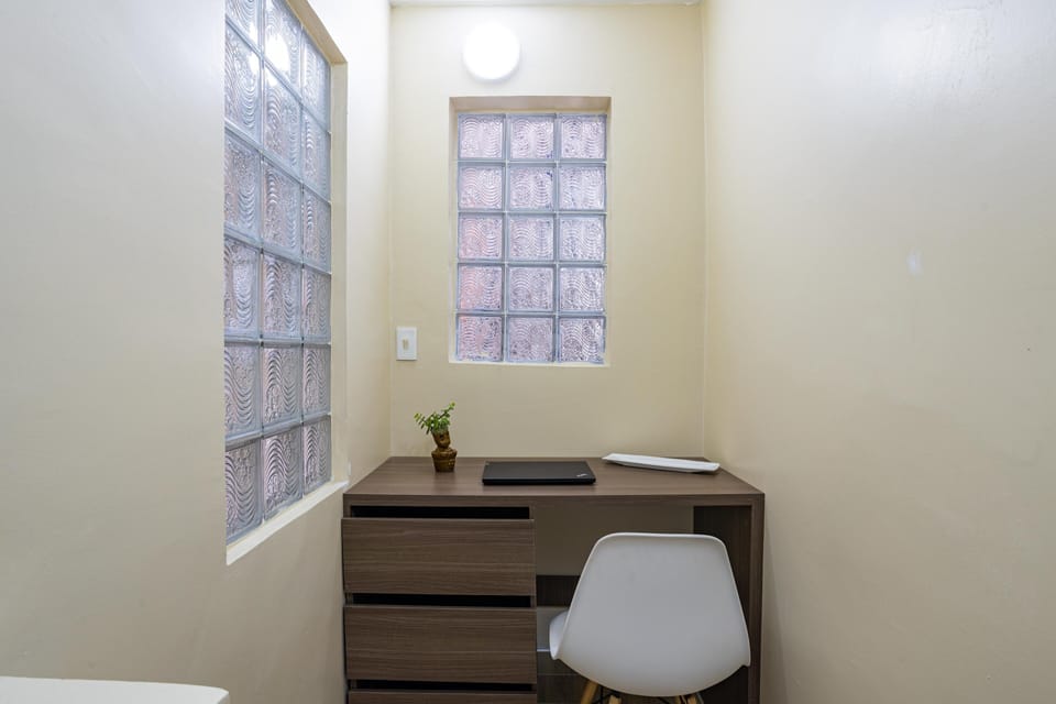 Luxury Townhome, Accessible, Ensuite | 1 bedroom, individually decorated, individually furnished, desk