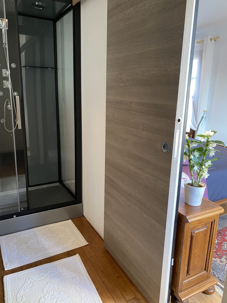 Superior Room | Bathroom | Shower, designer toiletries, hair dryer, towels