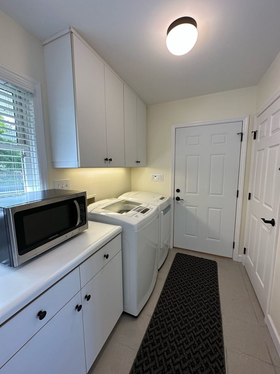 Wash room | Washer + dryer | Attached to kitchen