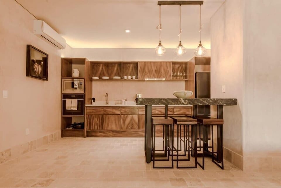 Fully equipped kitchen