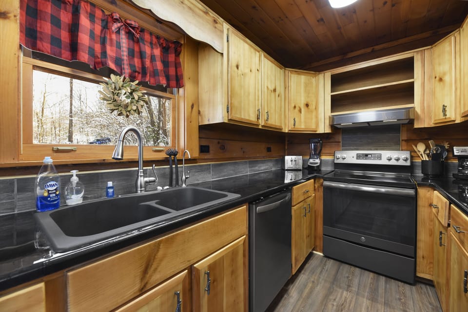 Main floor kitchen 