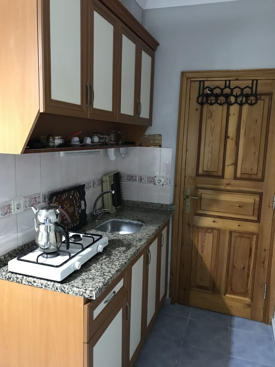 Double or Twin Room | Private kitchenette | Mini-fridge, cookware/dishes/utensils, dining table