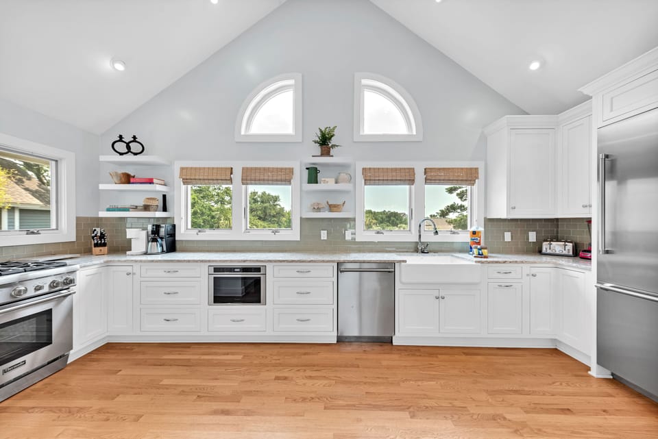 Wonderful natural light fills this kitchen and gourmet meals awaits.  Stainless steel appliances