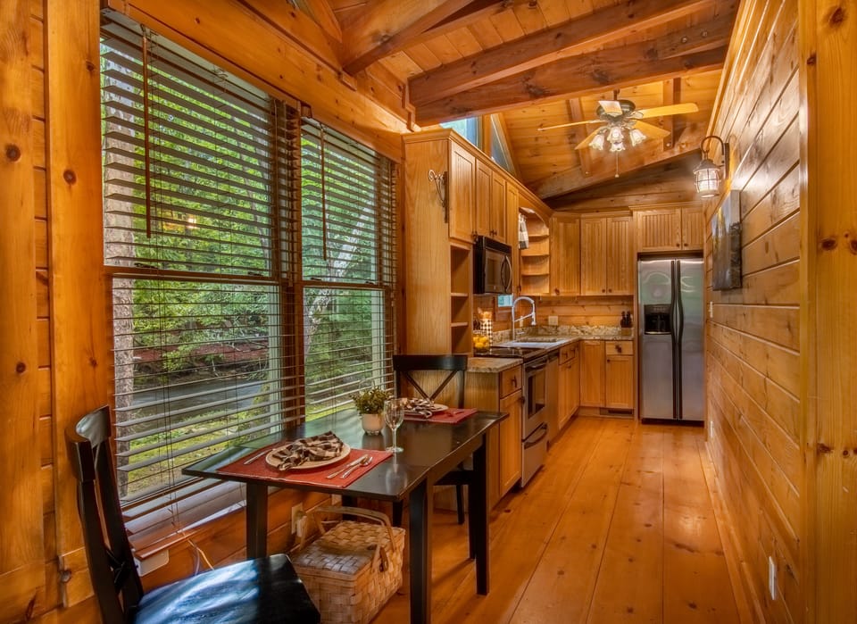 Breakfast Nook Accompanying Fully-Stocked Kitchen