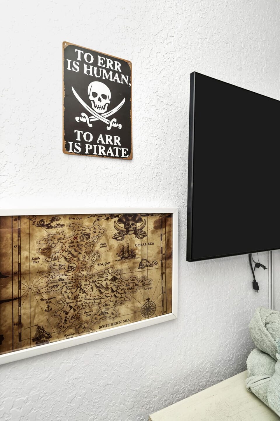 Smart TV in every Bedrrrrrrroom! Arrrr!