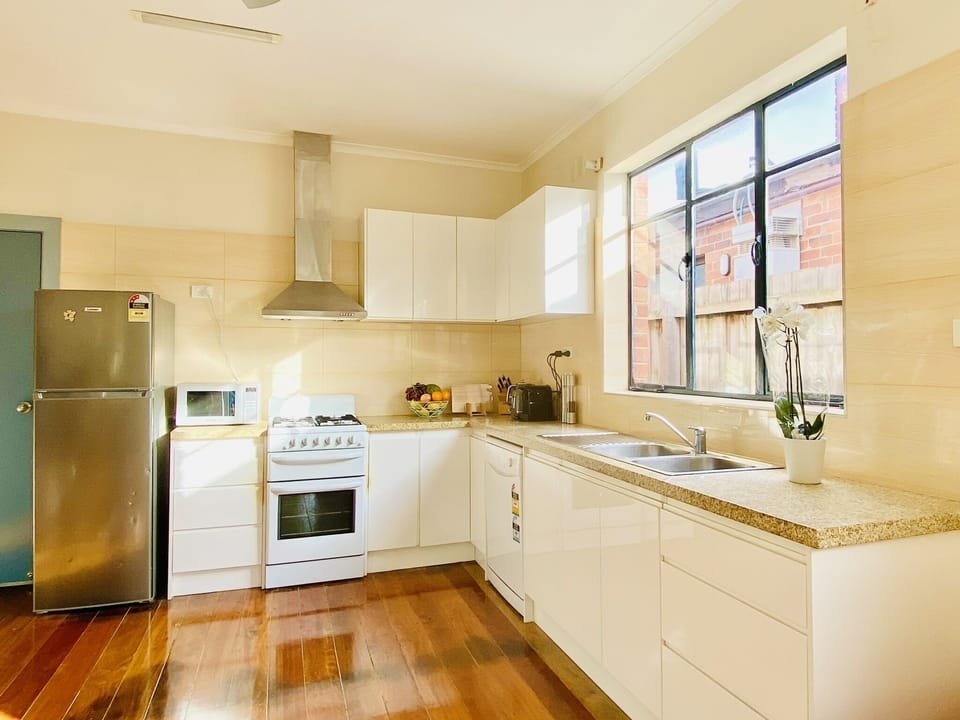 Spacious fully equipped kitchen and dining area