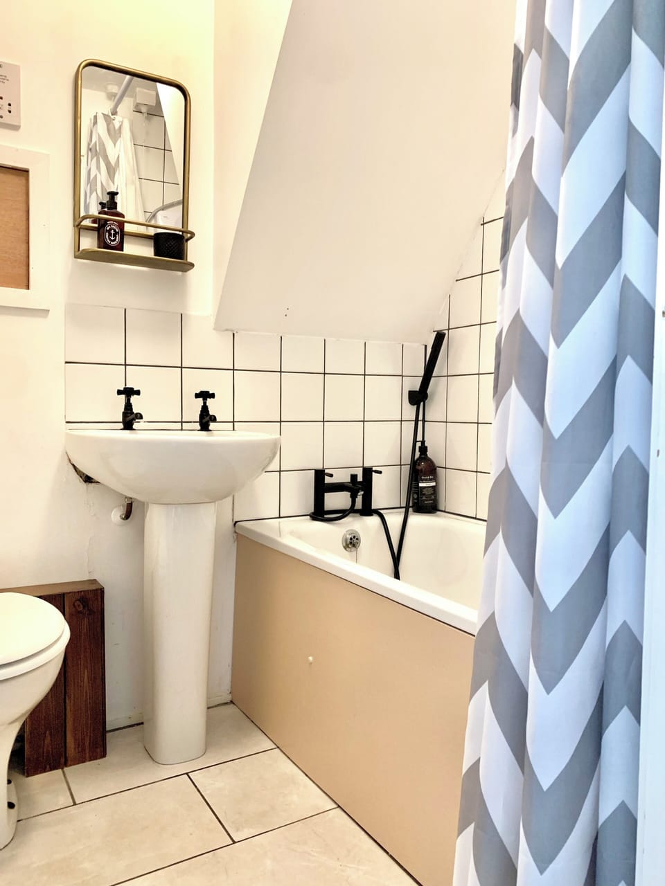 Family bathroom with shower & bath
