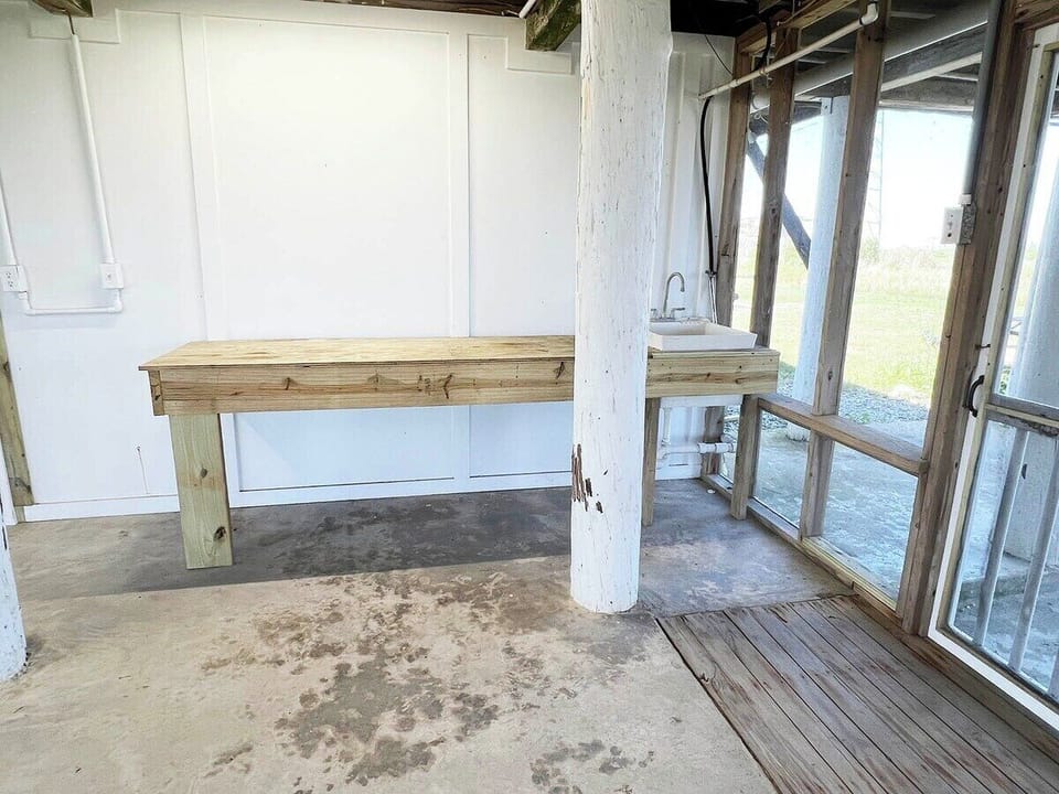 Screened in Area Downstairs