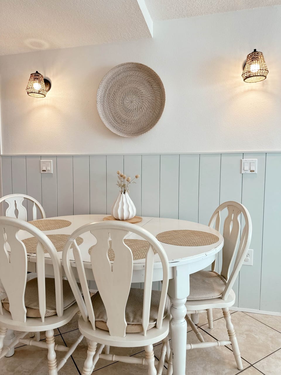 Dining Area-seating for 4