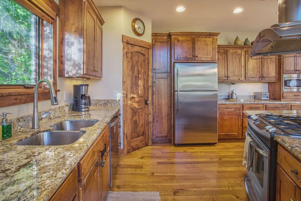 Modern and spacious kitchen