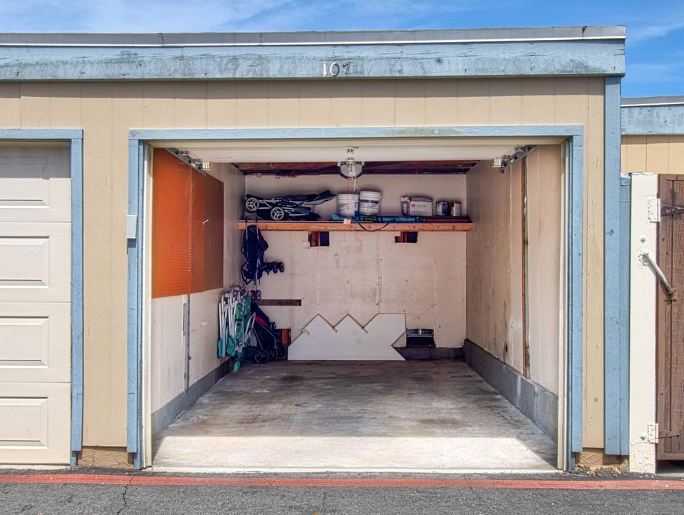 1 Car garage