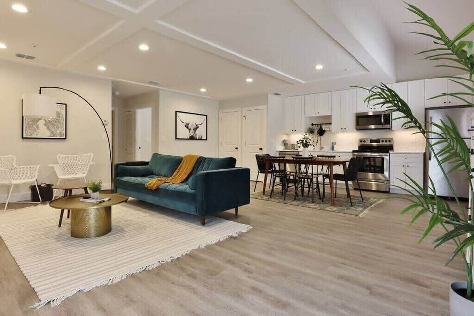 Living room and kitchen, from the front door 