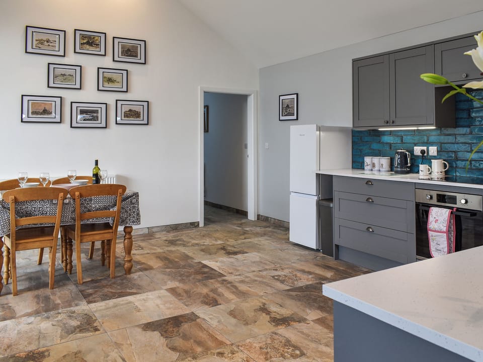 Open plan living space | Neuadd Wen - Branwen - Neuadd Wen Cottages, Llanfachraeth, near Holyhead