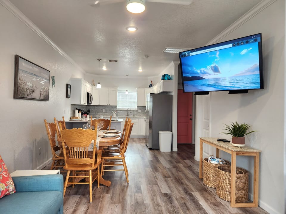 Living area with nice-sized flatscreen TV
