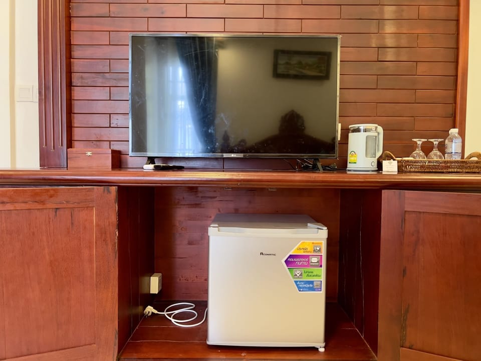 Superior Double Room, Balcony, City View | Desk, laptop workspace, blackout drapes, WiFi (free)