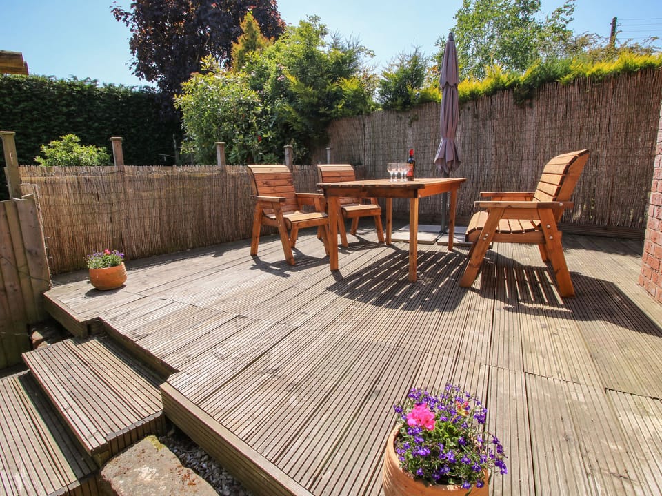 Cottage | Property grounds