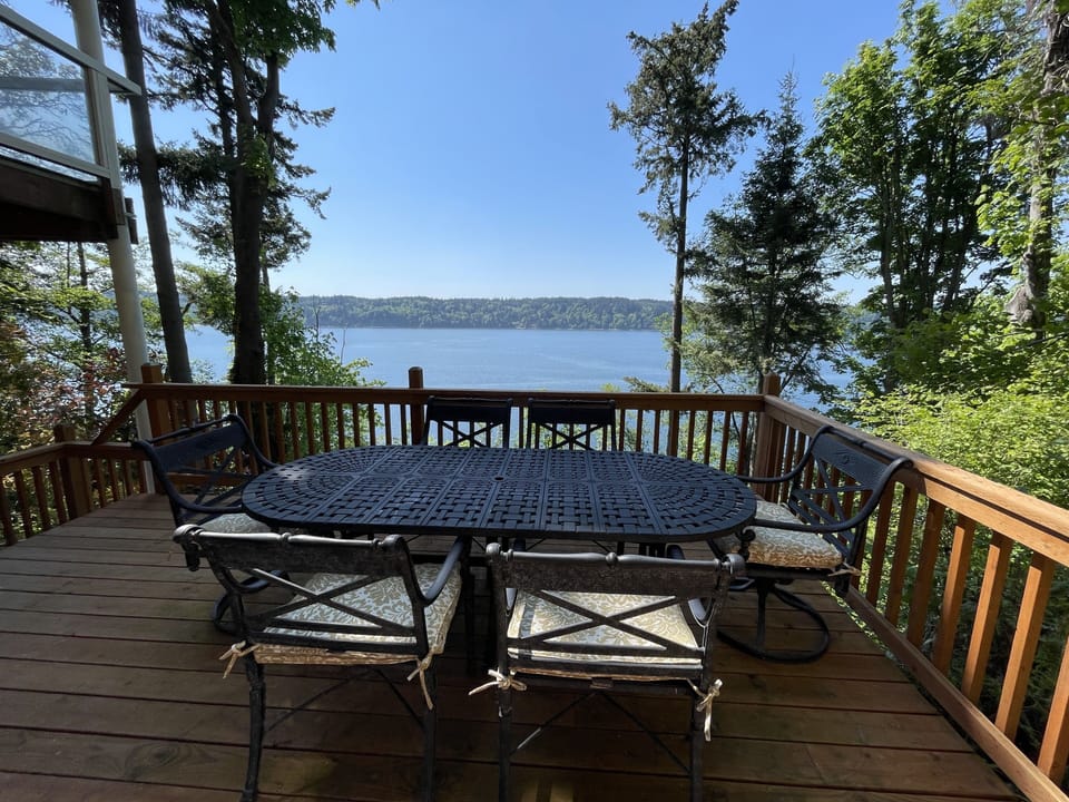 Outdoor Dining Area