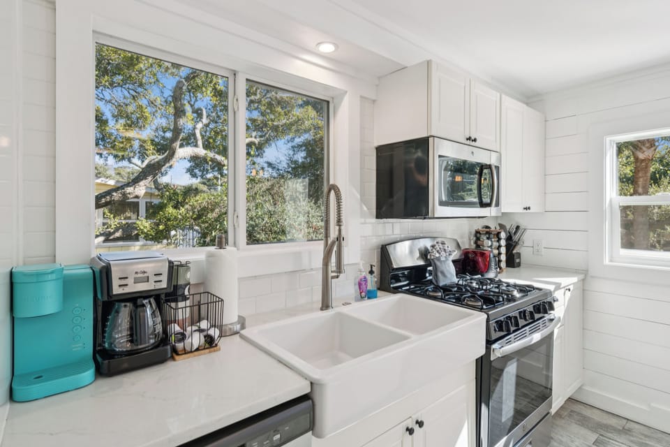 Fully Stocked Kitchen with 2 Sinks