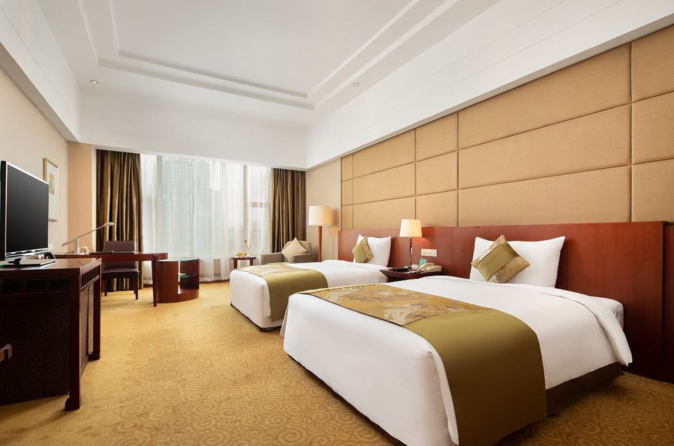 Deluxe Twin Room | In-room safe, free WiFi