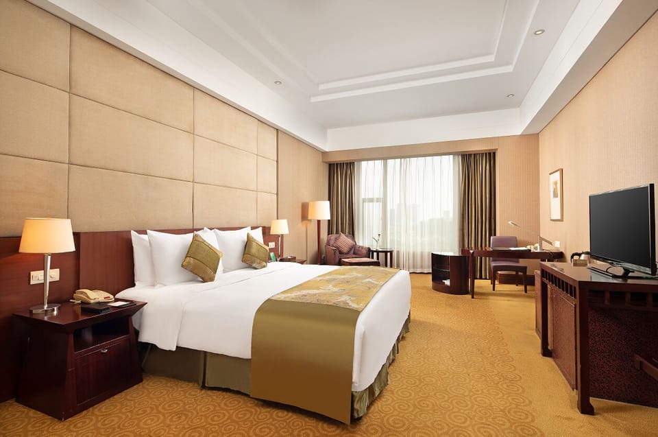 Deluxe Room | In-room safe, free WiFi