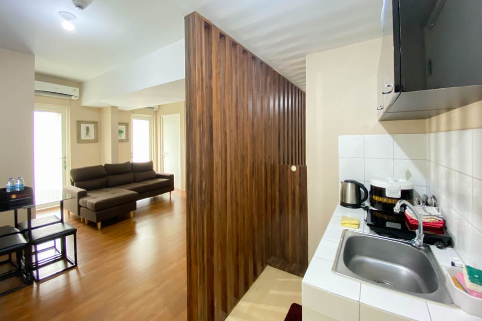 Apartment | Private kitchen | Full-size fridge, stovetop, rice cooker, cookware/dishes/utensils