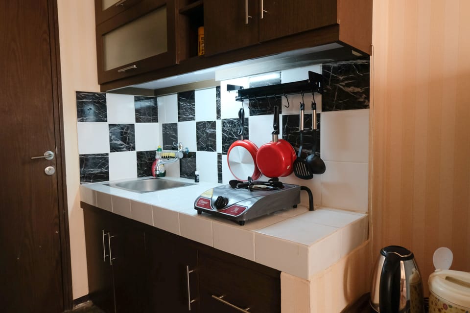 Apartment | Private kitchen | Full-size fridge, stovetop, rice cooker