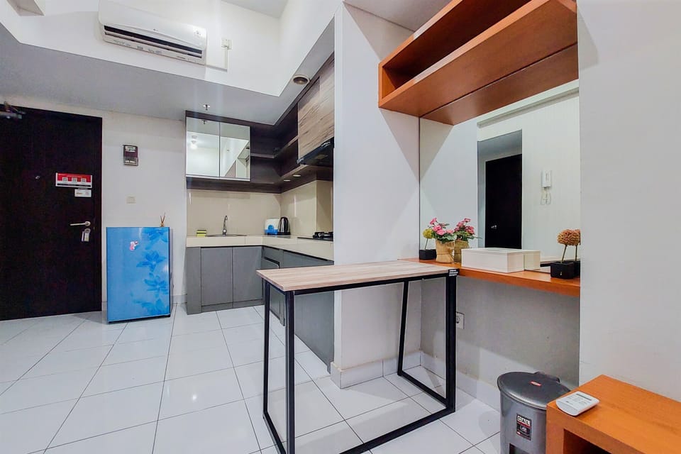 Apartment | Private kitchen | Full-size fridge, stovetop