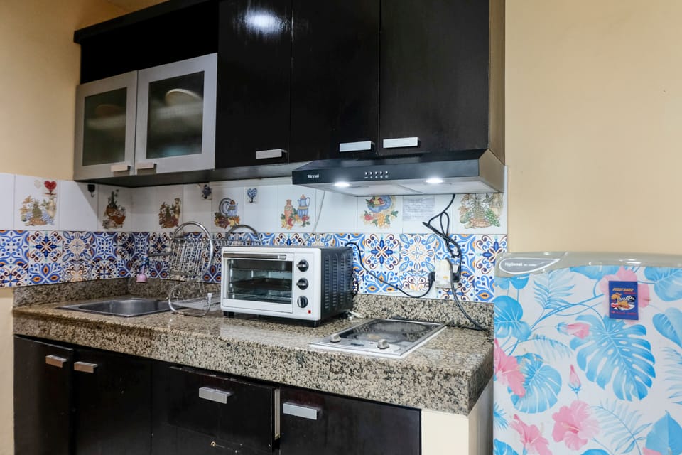 Apartment | Private kitchen | Full-size fridge, stovetop
